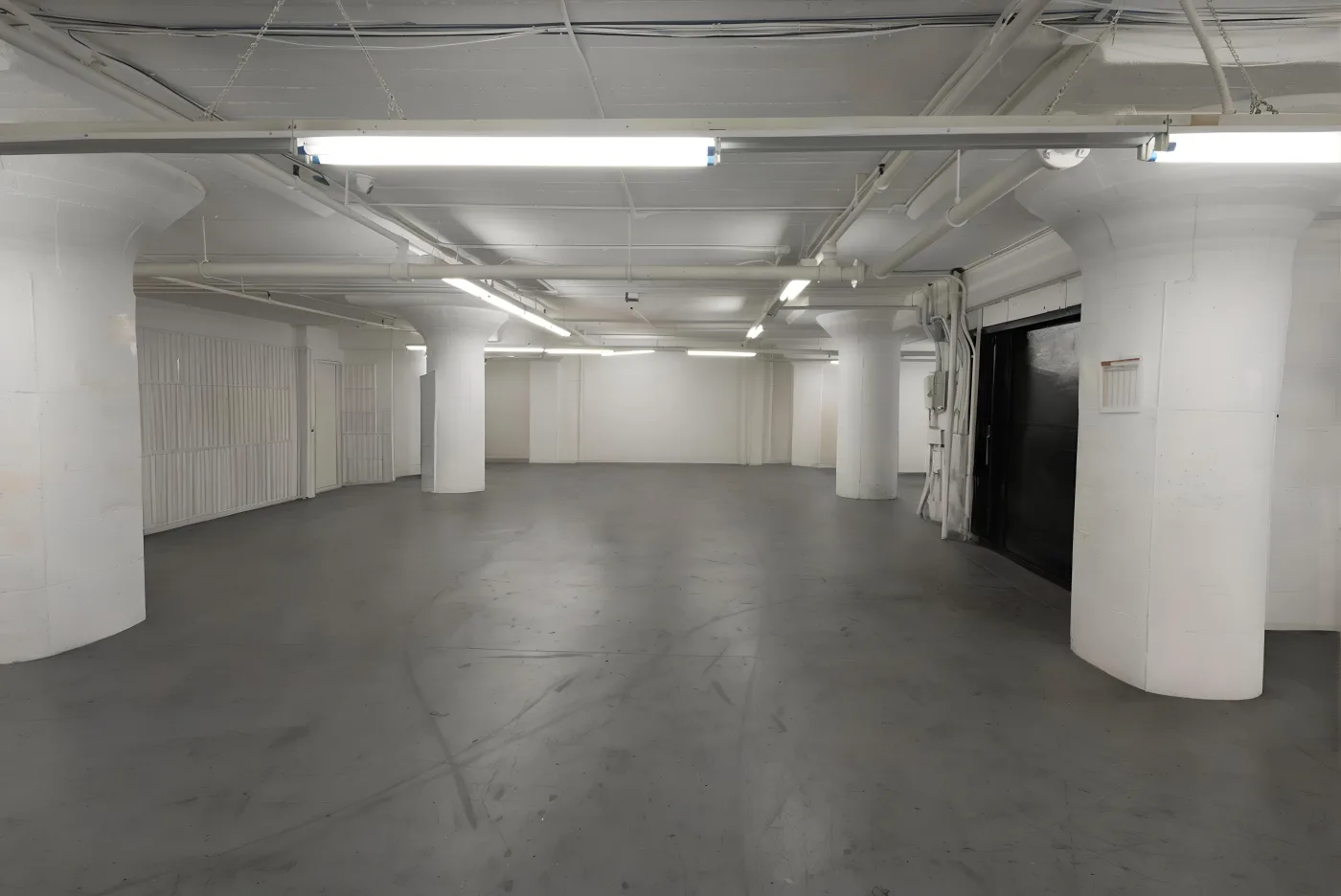Suite with freight access and street-facing windows